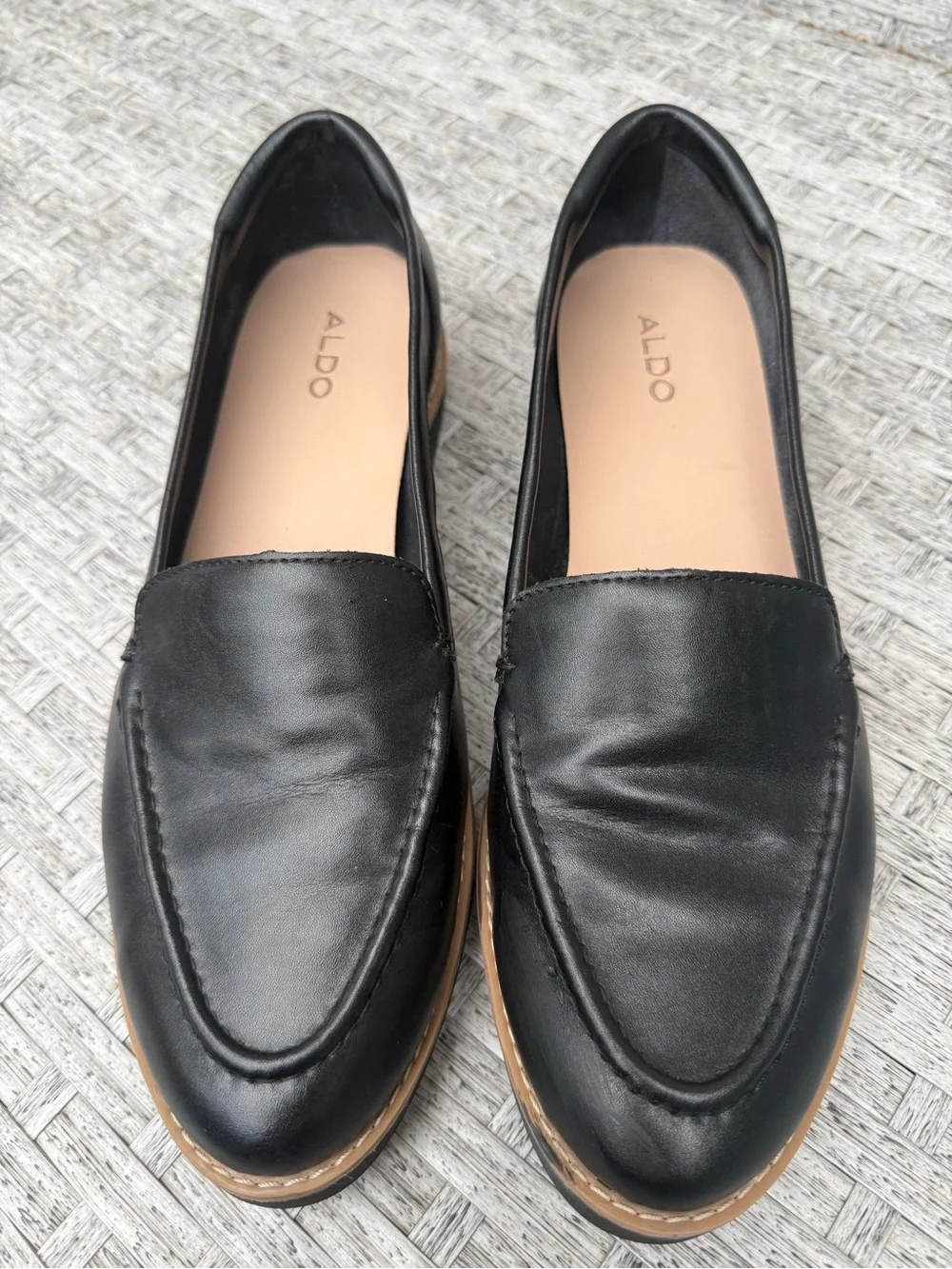 ALDO Black Leather Slip-On Almond Tie Platform Loafers Size 8.5